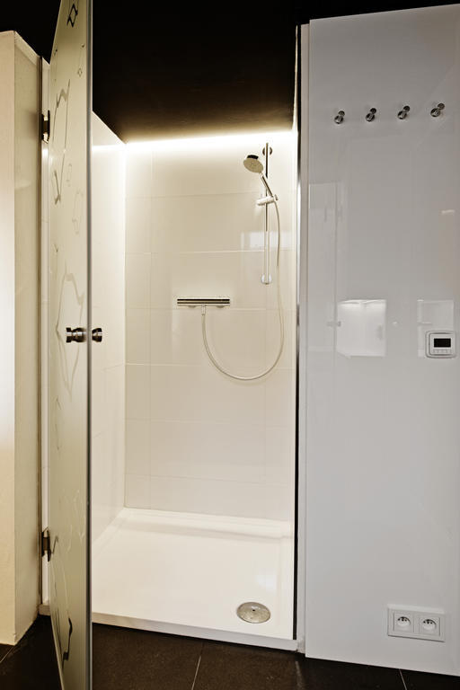 Living Showroom Брно Номер фото